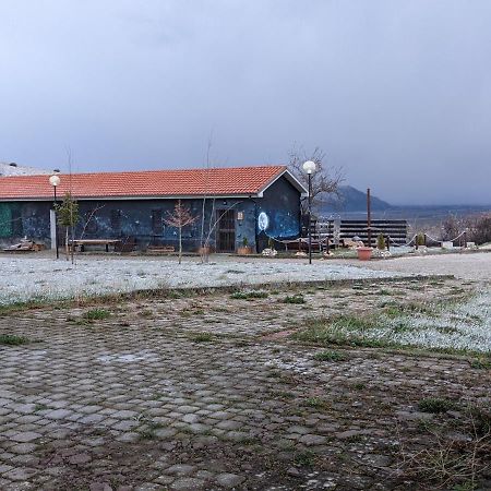 Rifugio Silone Hostel Pescina Exterior photo